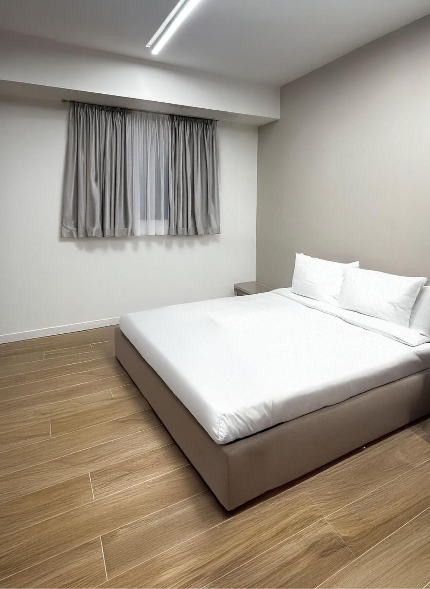 Apartment Realty Company Mercede