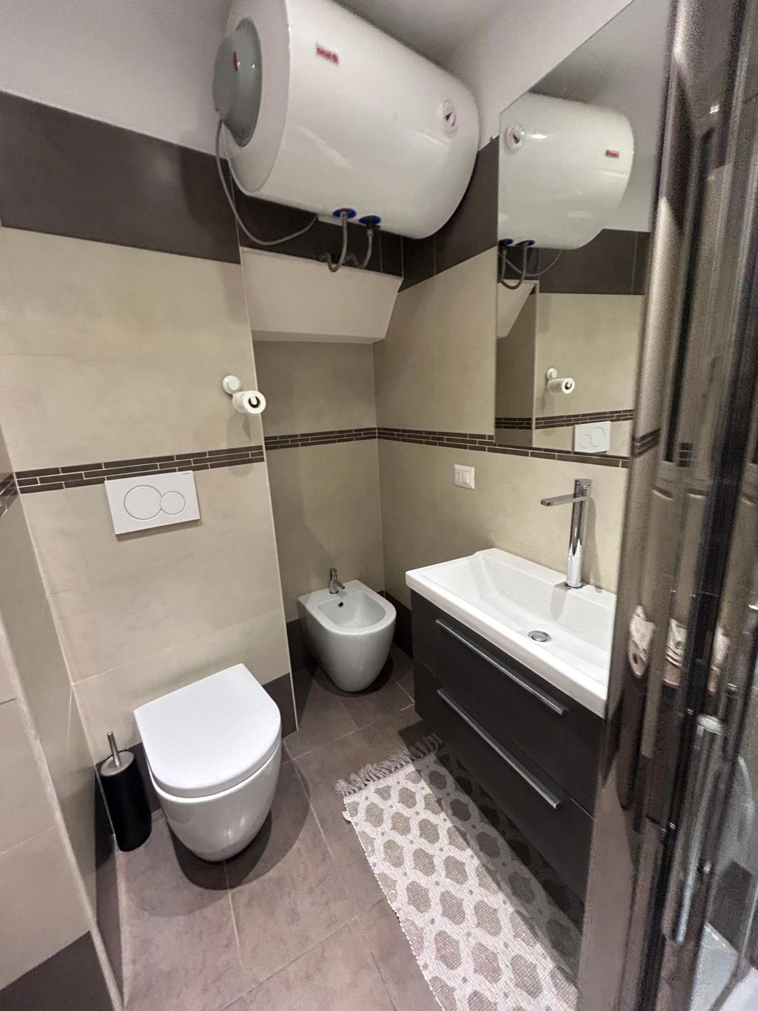 Apartment Realty Company Mercede *