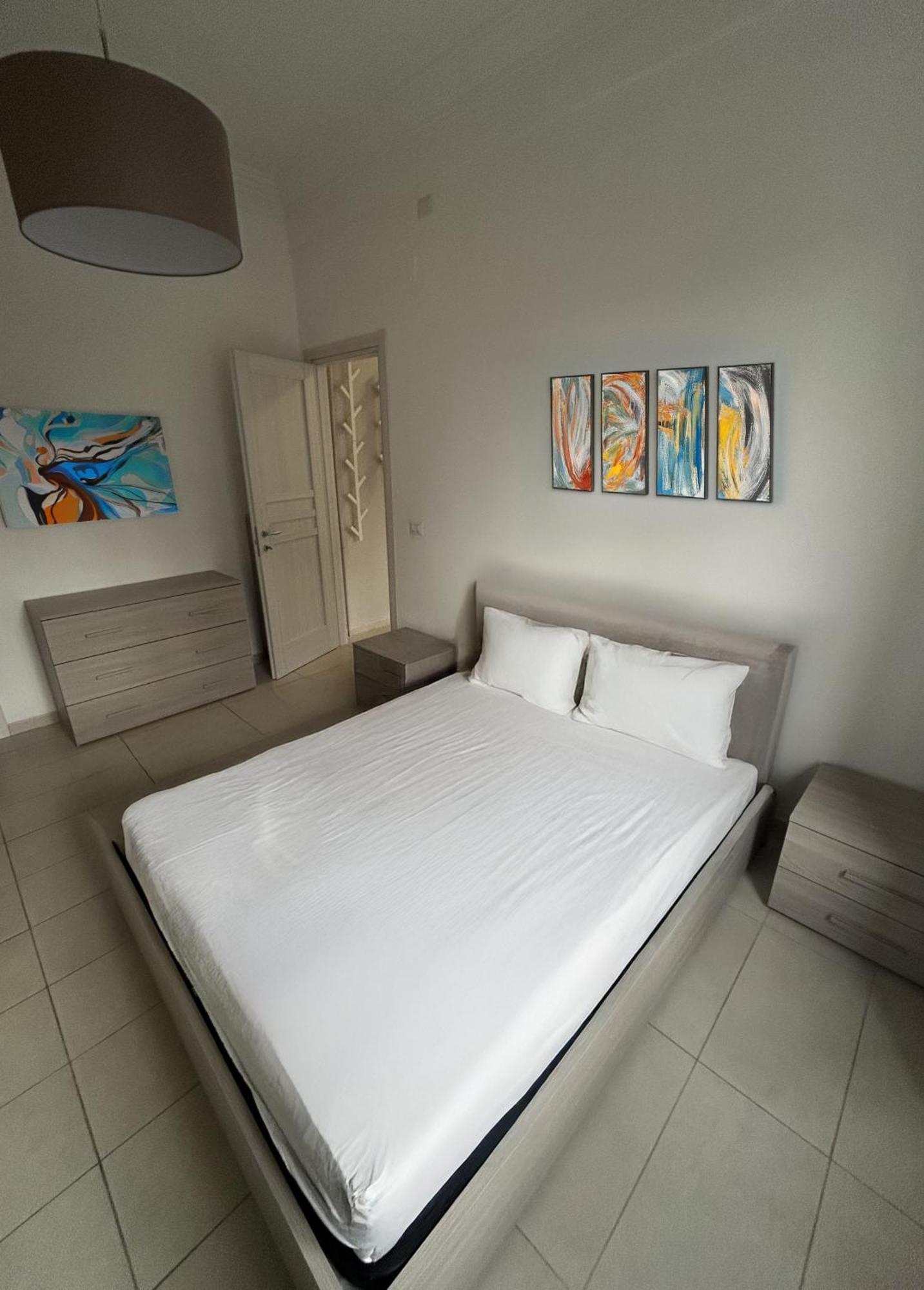 Apartment Realty Company Mercede Rome