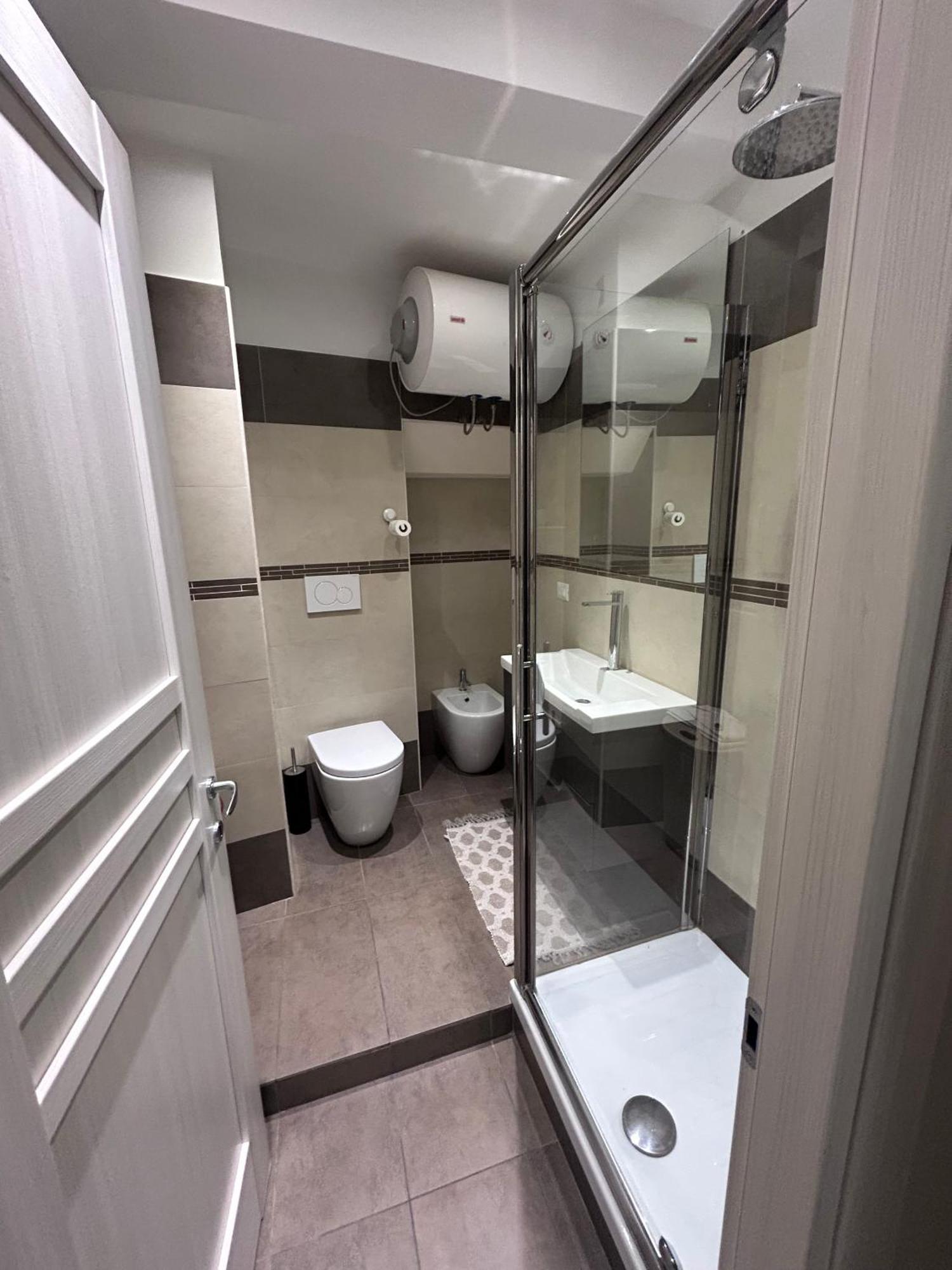 Realty Company Mercede Apartment Rome